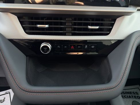 New 2026 Ford Explorer Active w/ Active Comfort Package AWD/4WD image 22