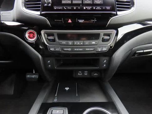 New 2025 Honda Ridgeline Black Edition image 20