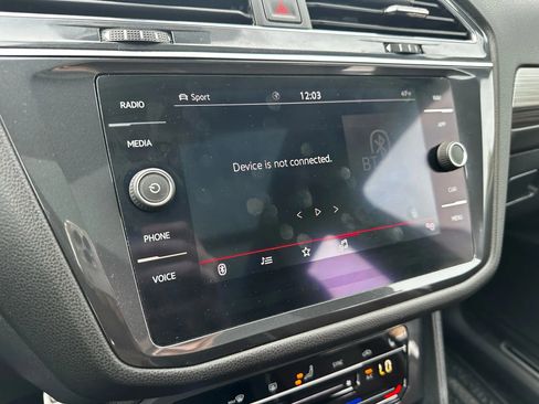 Used 2022 Volkswagen Tiguan SEL R-Line image 26