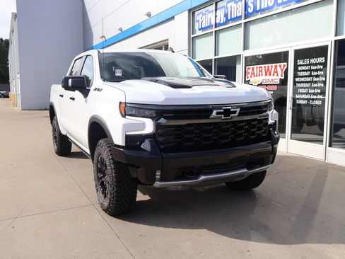 New 2026 Chevrolet Silverado 1500 ZR2 w/ Dark Appearance Package AWD/4WD image 2