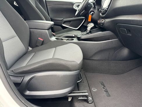 Certified 2023 Kia Soul LX w/ Option Group 015 image 13