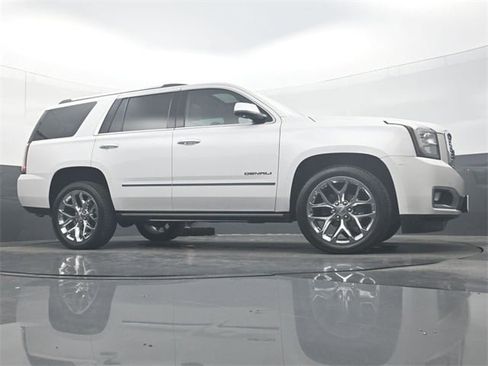 Used 2020 GMC Yukon Denali w/ Denali Ultimate Package image 28