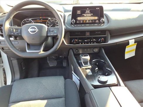 New 2026 Nissan Rogue SV image 9