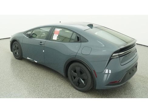 New 2026 Toyota Prius Plug-In Hybrid image 5