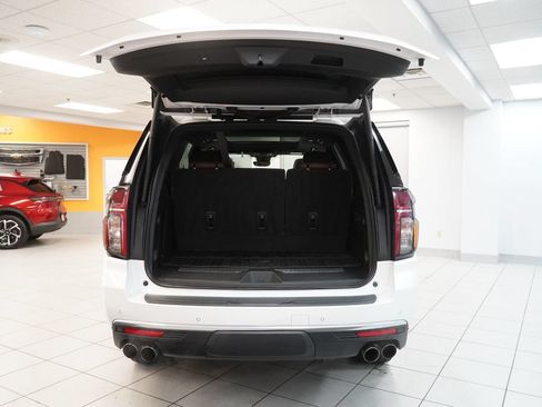 Used 2023 Chevrolet Tahoe High Country AWD/4WD image 11