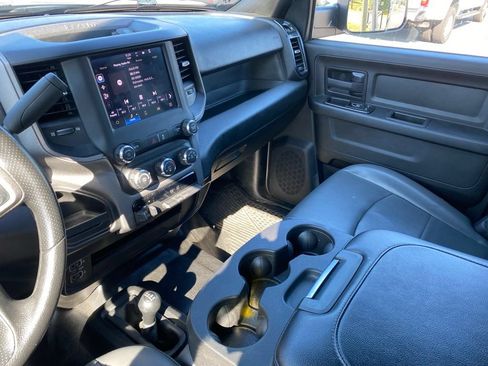 Used 2022 RAM 2500 Tradesman w/ Chrome Appearance Group AWD/4WD image 24