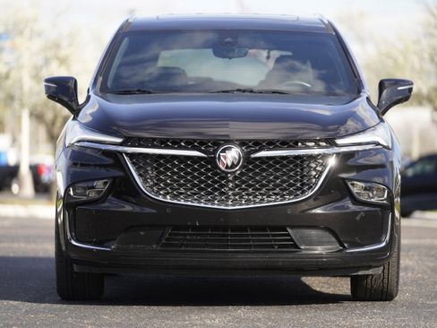 Used 2024 Buick Enclave Avenir w/ Avenir Technology Package image 34