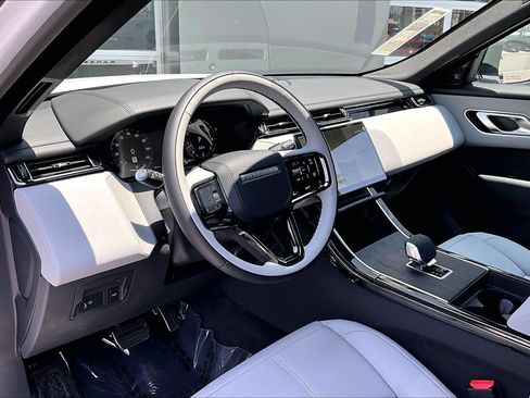 New 2026 Land Rover Range Rover Velar Dynamic SE AWD/4WD image 6