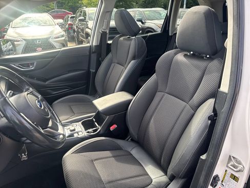 Used 2020 Subaru Forester Premium AWD/4WD image 15