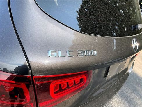 Used 2021 Mercedes-Benz GLC 300 4MATIC image 29