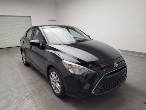 Used 2017 Toyota Yaris iA image 14