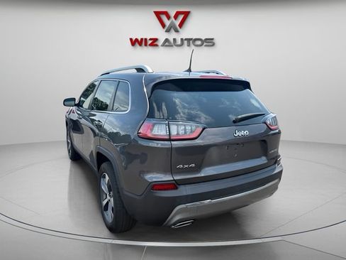 Used 2019 Jeep Cherokee Limited AWD/4WD image 3