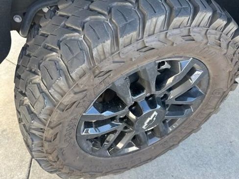 Used 2025 Chevrolet Silverado 2500 LTZ w/ Trail Boss Package AWD/4WD image 8