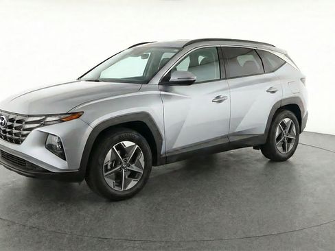 Used 2025 Hyundai Tucson SEL AWD/4WD image 3