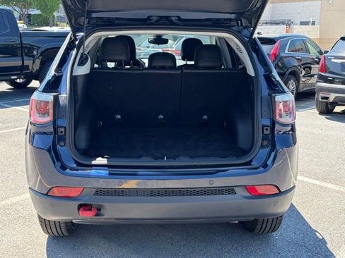 Used 2019 Jeep Compass Trailhawk w/ Cold Weather Group AWD/4WD image 6