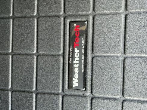 Used 2024 Ford Explorer XLT w/ Equipment Group 202A image 9