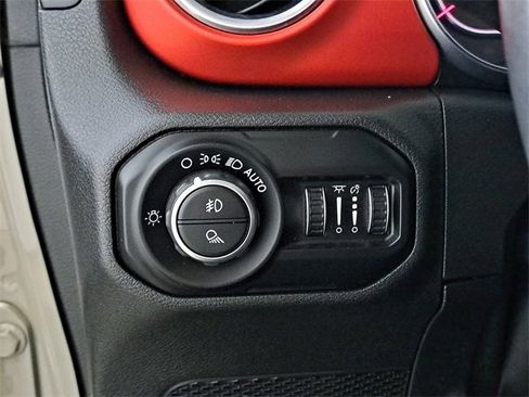 Used 2020 Jeep Gladiator Rubicon image 23