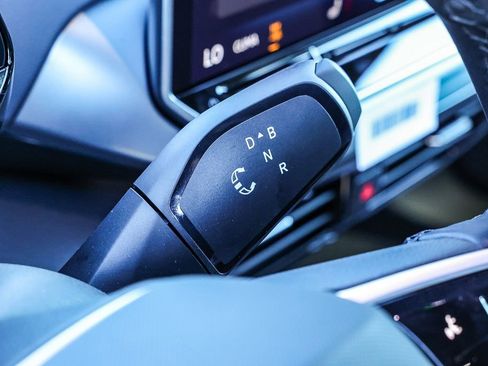 New 2026 Volkswagen ID.4 Pro image 33