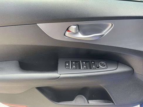 Certified 2022 Kia Forte LXS FWD image 18
