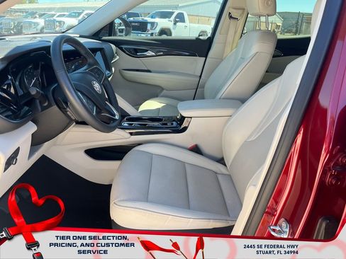 Used 2023 Buick Envision Essence image 9