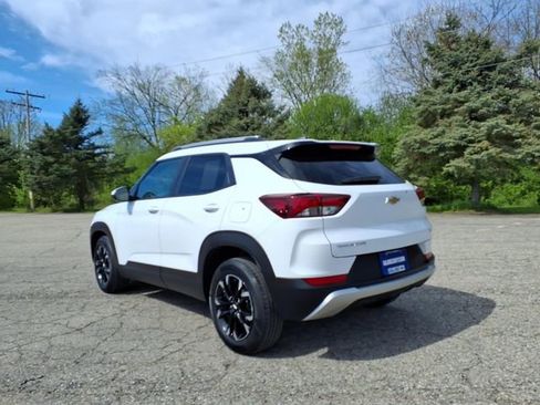 Certified 2023 Chevrolet TrailBlazer LT w/ Convenience Package FWD image 5