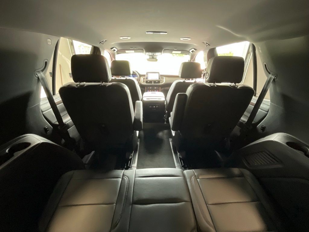 Used 2024 Chevrolet Tahoe High Country AWD/4WD image 24