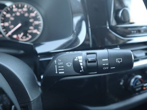 Used 2024 Nissan Pathfinder SL image 21