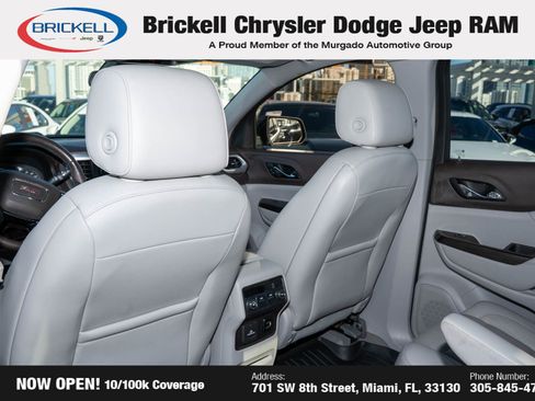 Used 2018 GMC Acadia SLT image 19