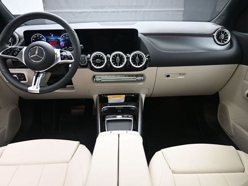 New 2026 Mercedes-Benz GLA 250 image 9