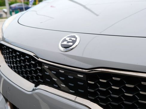 Used 2019 Kia Stinger GT1 image 10