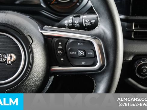 Used 2025 Jeep Wrangler Unlimited Sahara AWD/4WD image 26