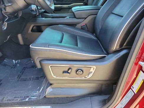 Used 2025 RAM 1500 Limited AWD/4WD image 24