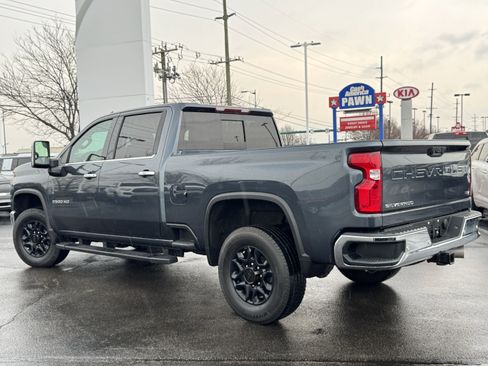 Used 2020 Chevrolet Silverado 2500 LTZ w/ LTZ Plus Package image 14