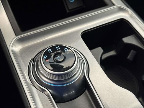 Used 2024 Ford Edge SEL w/ Convenience Package image 23