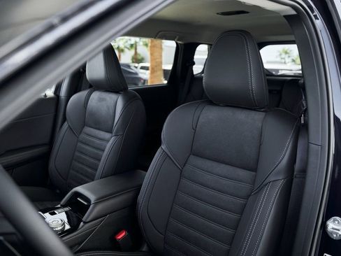 Used 2025 Mitsubishi Outlander SE image 31