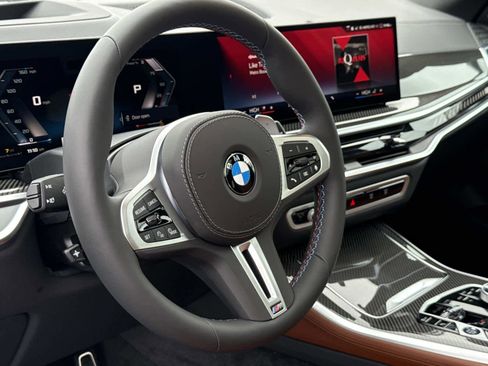 New 2026 BMW X5 M60i image 2