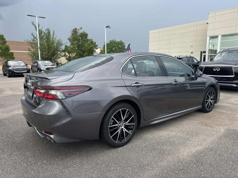 Used 2023 Toyota Camry SE FWD image 6