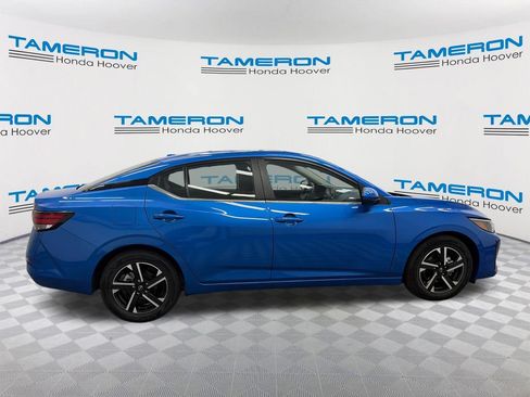 Used 2025 Nissan Sentra SV FWD image 6