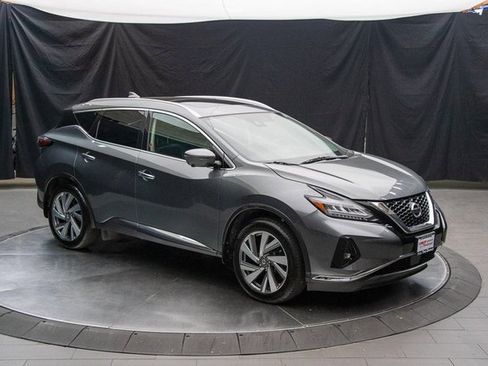 Used 2020 Nissan Murano SL image 2