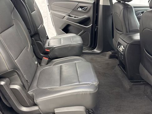 Used 2019 Chevrolet Traverse Premier w/ Redline Edition AWD/4WD image 37
