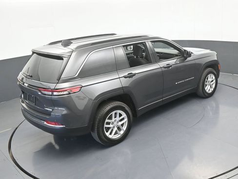 Used 2025 Jeep Grand Cherokee Laredo X RWD image 49