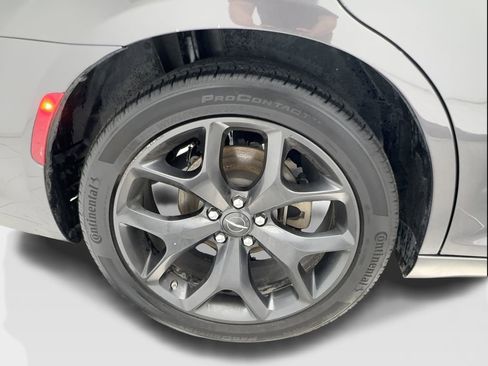 Used 2023 Chrysler 300 Touring w/ Sport Appearance Package RWD image 14