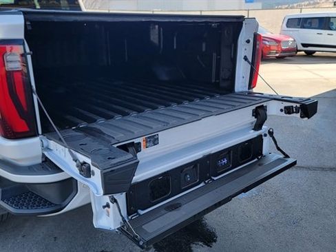 Used 2024 GMC Sierra 3500 Denali Ultimate image 11