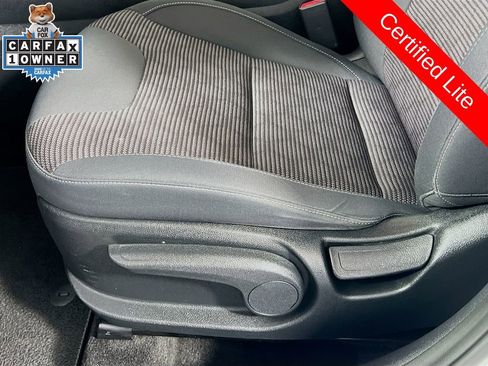 Certified 2020 Kia Niro LXS FWD image 19