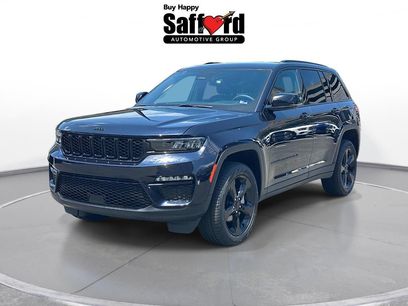 Used 2024 Jeep Grand Cherokee Limited w/ Black Appearance Package