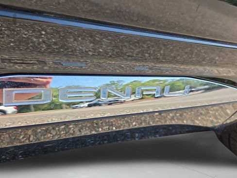 Certified 2024 GMC Terrain Denali w/ Denali Premium Package AWD/4WD image 36