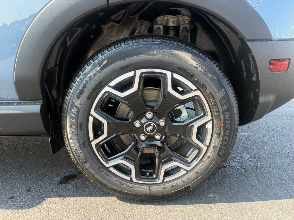 New 2026 Ford Bronco Sport Outer Banks w/ Outer Banks Tech Package+ AWD/4WD image 32