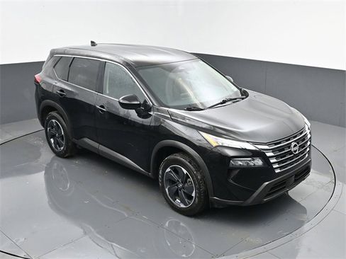 Used 2025 Nissan Rogue SV image 19