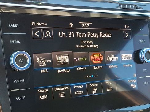 Used 2021 Volkswagen Tiguan SE R-Line image 18