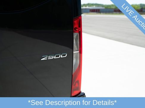 Used 2022 Mercedes-Benz Sprinter 2500 w/ Parking Package image 58